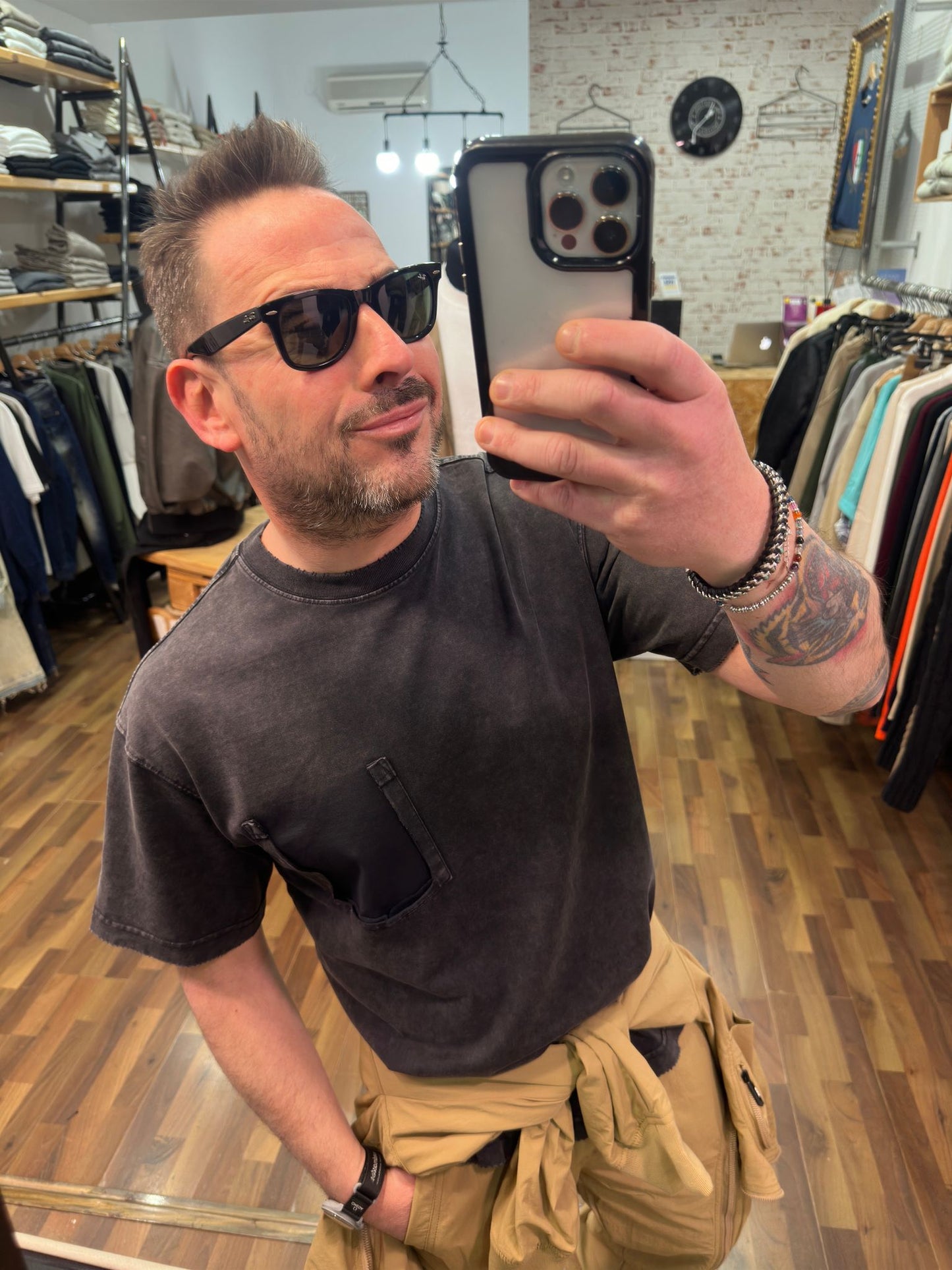 T SHIRT CHROYMARMORIZZATA CON FINTO TASCHINO DEGRADE' 100% COTONE BAUMWOL 220GR