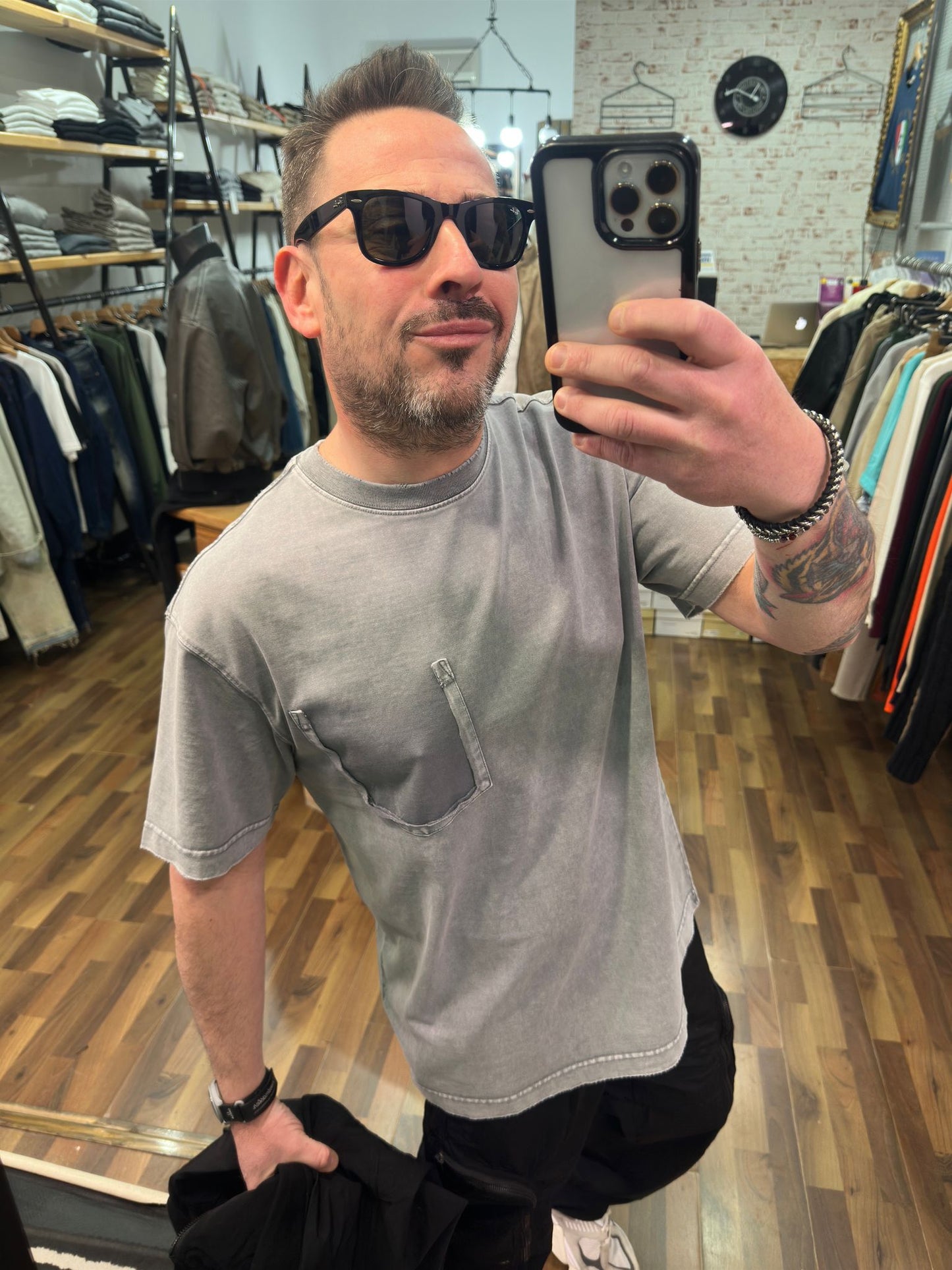 T SHIRT CHROYMARMORIZZATA CON FINTO TASCHINO DEGRADE' 100% COTONE BAUMWOL 220GR